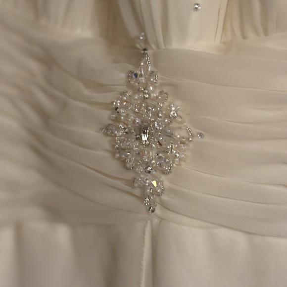 Ivory Wedding:Formal floor length dress - Picture 3 of 5